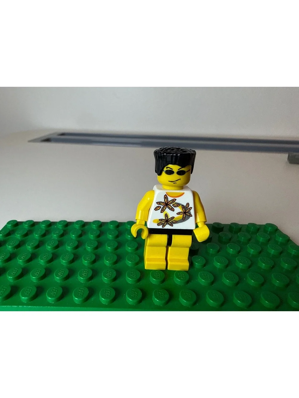 LEGO Minifigures Set of 3 with Accessories